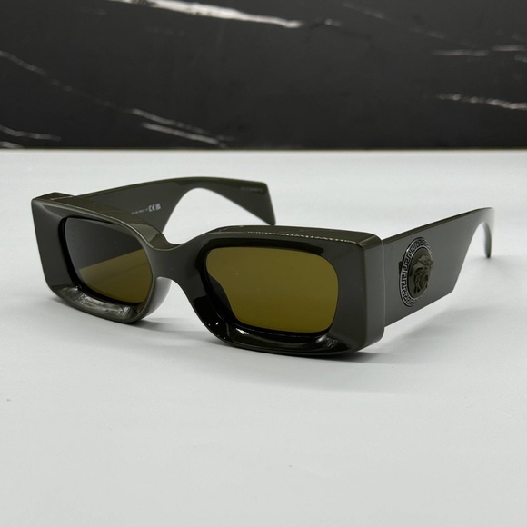NEW MOD 4474U 5491/73 VERSACE GREEN GREY SQUARE VE4474U 549173 UNISEX SUNGLASSES - Picture 2 of 11